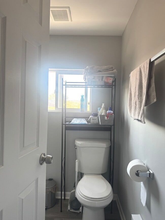 Photo - 2971 S Lyman St Unit 3