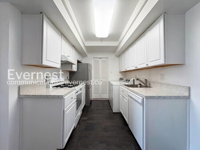 Photo - 10202 Prince Pl Unit 204