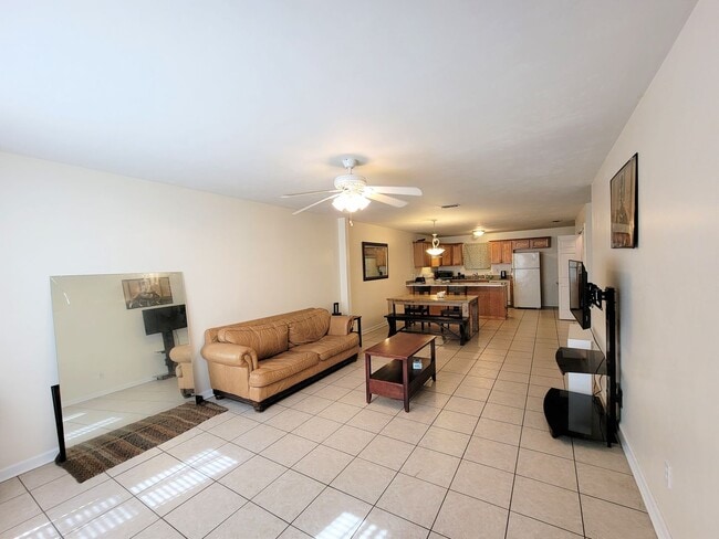 Photo - Large 4 bedroom town home with ceramic tile for rent right away for $1650