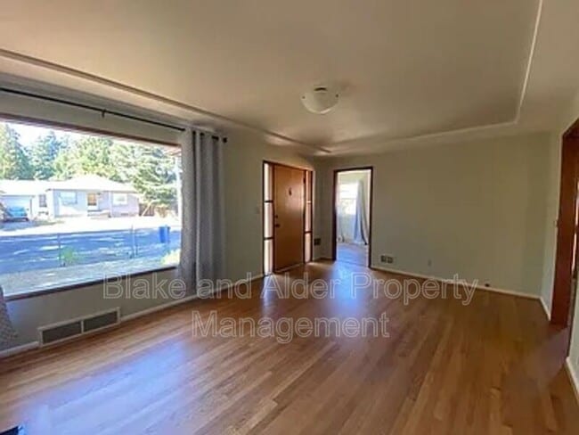 Photo - 6410 NE 33rd Ave