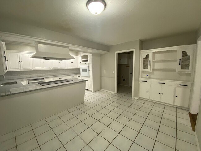 Photo - 3 bedroom 2.5 bath!