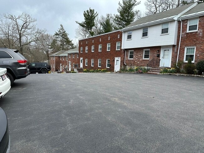 Building Photo - 715 Hammond St Rental