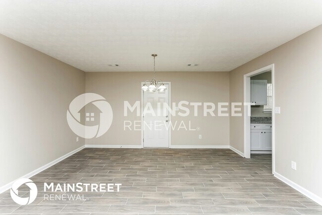 Photo - 305 Barr Cir
