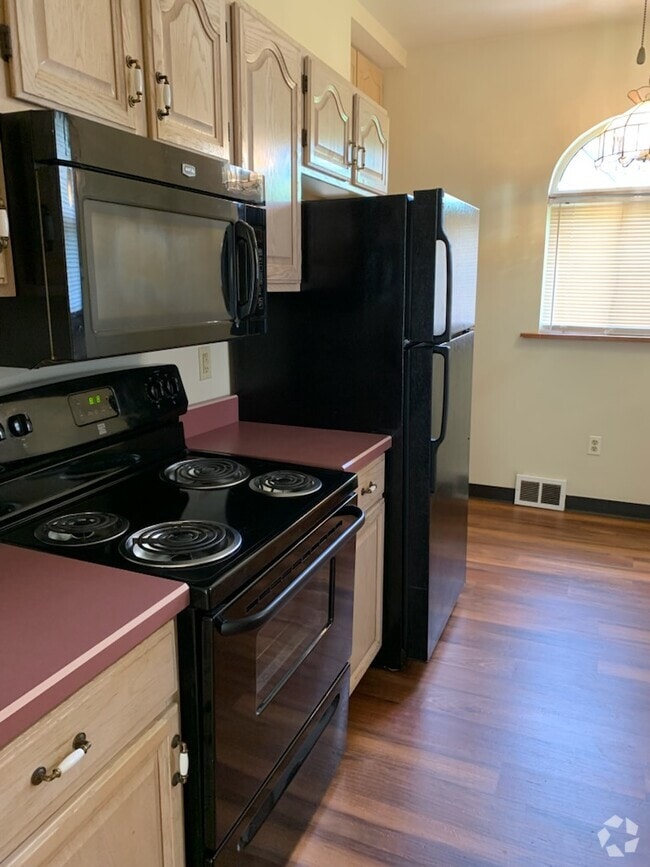 Building Photo - 5725 Brinley Dr Rental