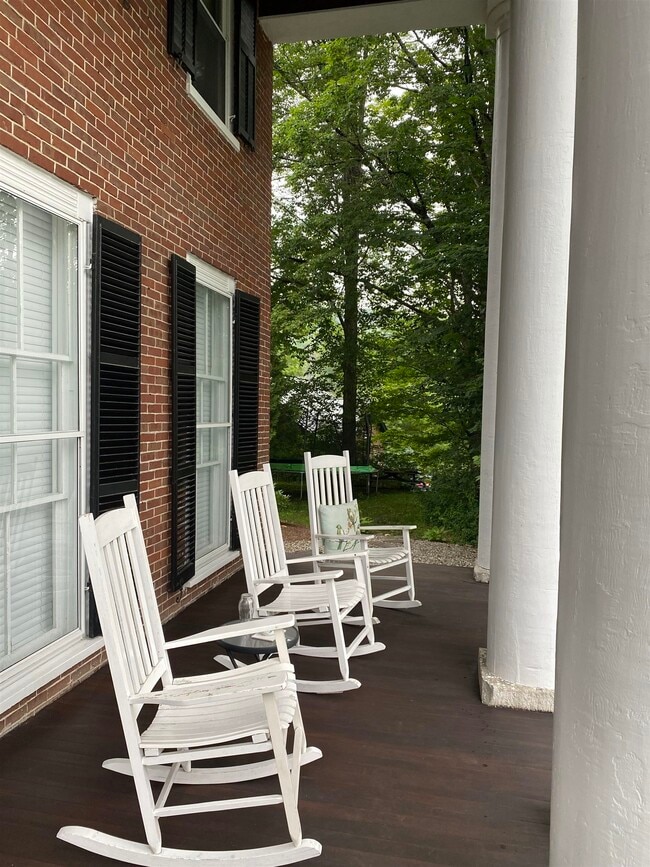 36 Happy Valley Rd