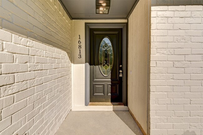 Photo - 16813 Glen Eagle Dr N