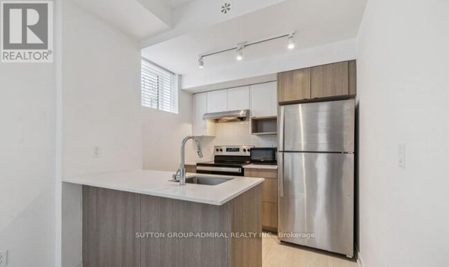 Photo - 1133 Cooke Blvd.