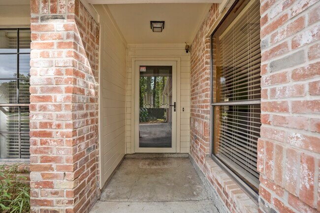 Photo - 38 Devonshire Dr