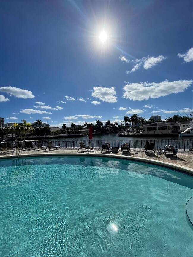 Photo - 301 Golden Isles Dr Unit 407