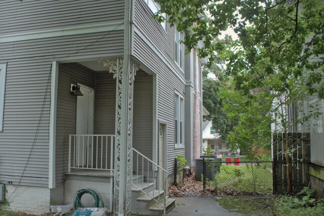 Photo - 311 W Columbia Ave Unit Apt 1