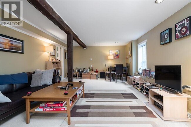 Photo - 1000 E 11th Ave