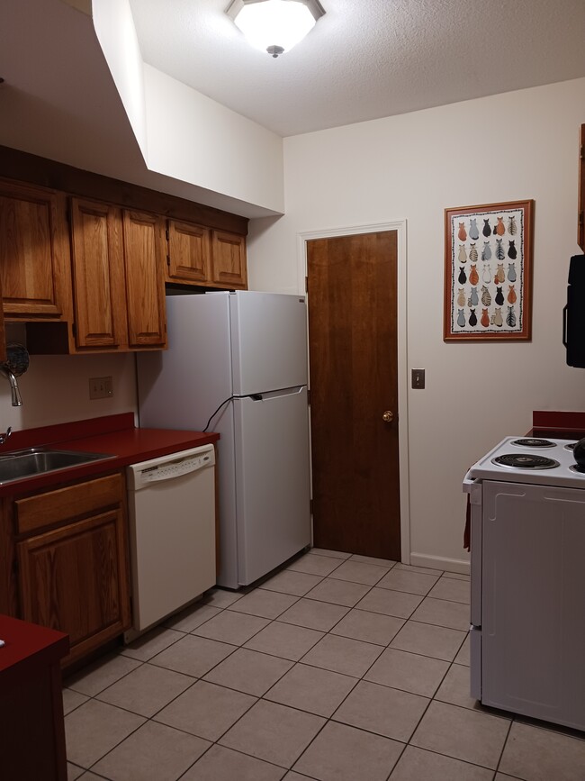 Cocina - 124 College St Unidad 21