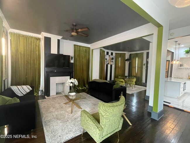 Photo - 1506 N Pearl St