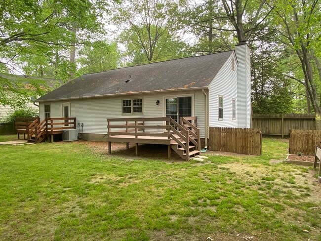 Photo - Three bedroom, 2 bath home with a large fe...