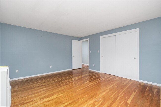 Photo - 121 Tremont St Unidad 4