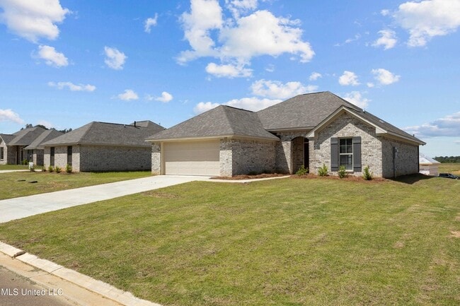 Building Photo - 230 Hemingway Cir