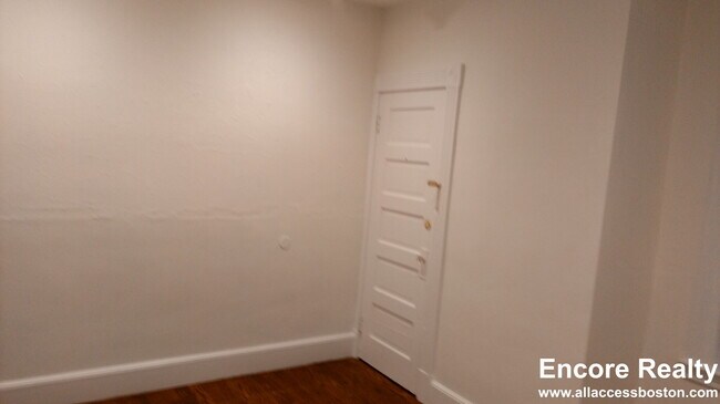Photo - 4 Garden Ct St Unidad 3B