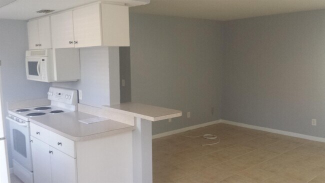 Photo - 225 5th Ave NE