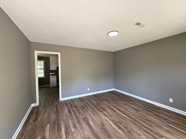 Photo - 1115 Berrywood Ave