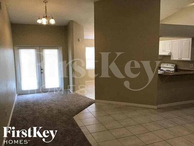 Photo - 4718 Westwind Dr