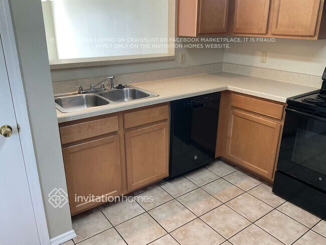 Photo - 155 Pinewood Cir