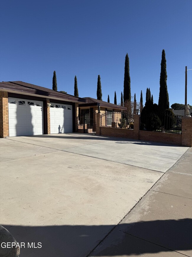 Photo - 3245 Nederland Ln