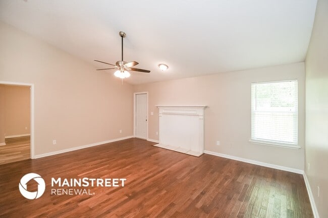 Photo - 3652 Wilson Blvd W