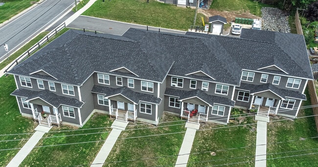 Building Photo - 771 Maclaren Av