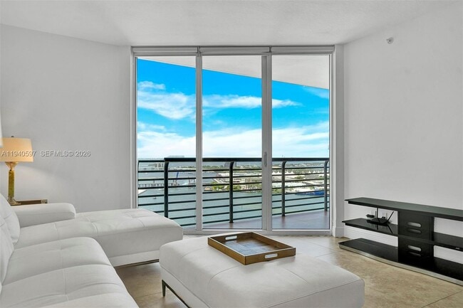 Photo - 335 S Biscayne Blvd Unit 2910