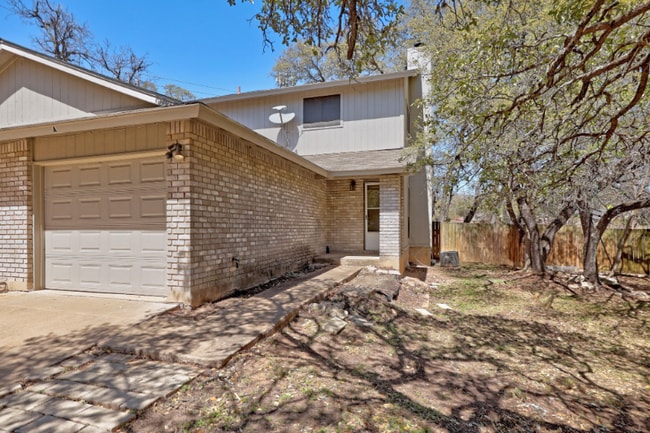 Building Photo - 9024 Sawtooth Ln Rental
