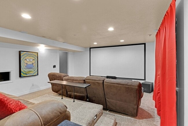 Photo - 2093 E View Dr