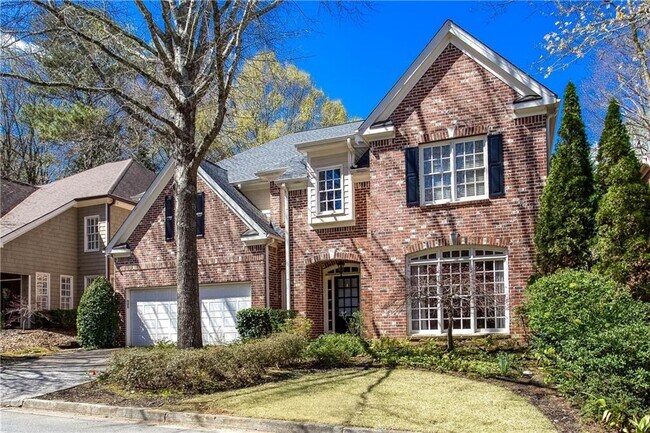 Photo - 3206 Windsor Lake Dr NE