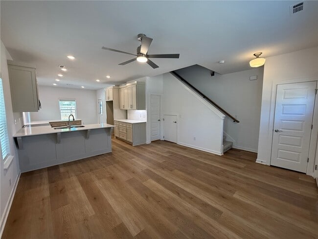 832 Dockery Ln