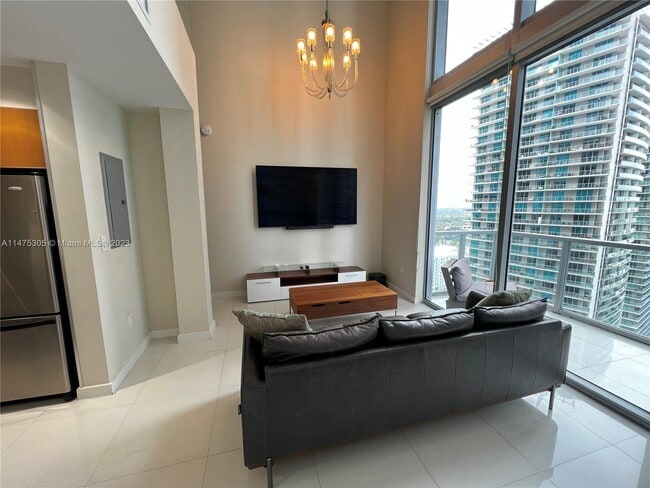 Photo - 1050 Brickell Ave Unit 2818