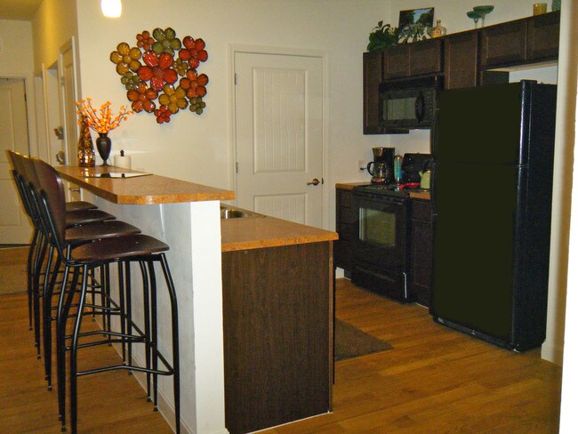 Photo - Mountaineer Place Apartments