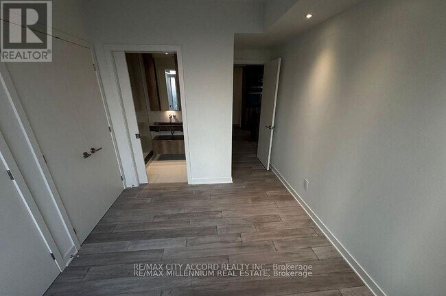 Photo - 11 Yorkville Ave Unité 3409