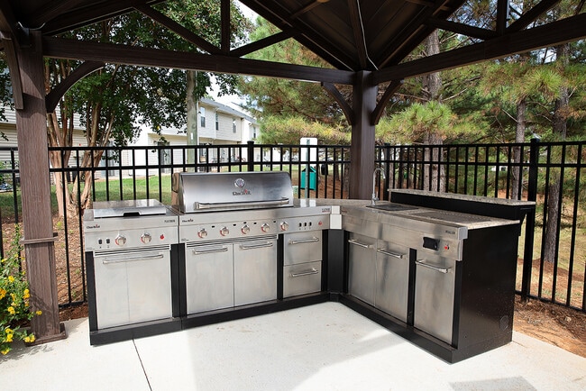 Talbert Woods Apartments and Townhomes