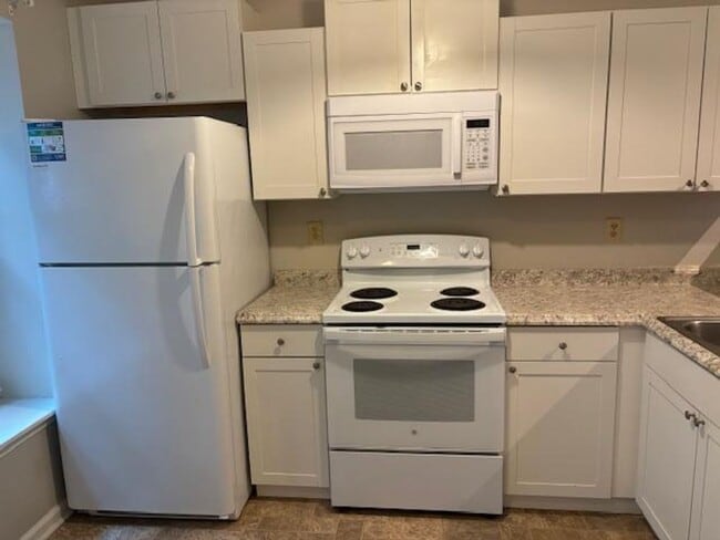 Photo - 943 W Chatham St