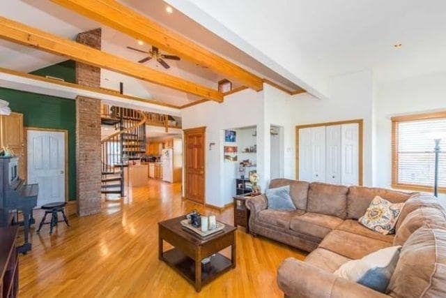 Photo - 551 Washington St