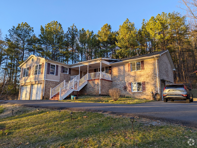 Building Photo - 3744 Browntown Rd Rental