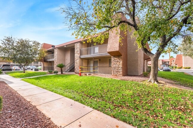 Photo - Bright & Charming Condo with Hardwood Floors and Included Appliances!