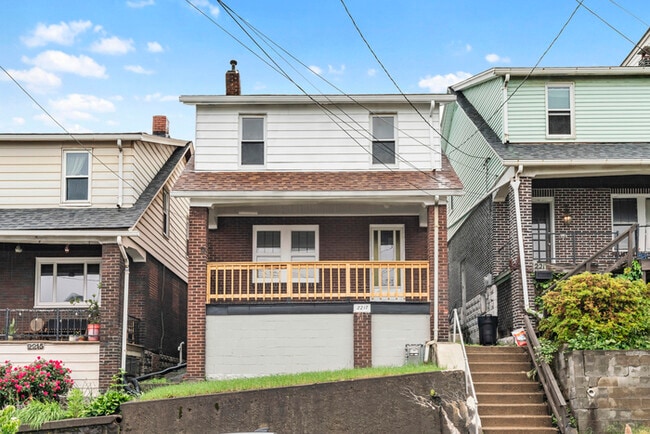 Building Photo - 2217 Hawthorne Ave