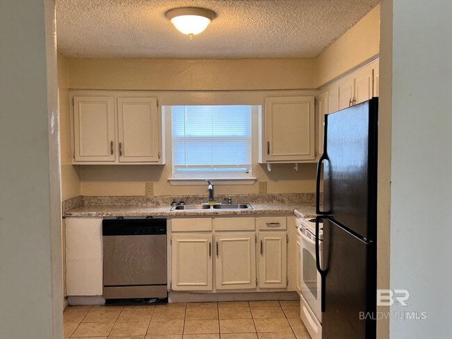 Photo - 72 Grimes Ln