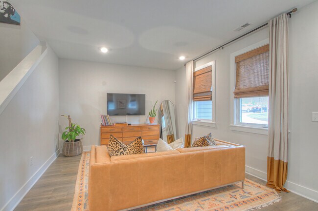 Photo - 801 Cherokee Ave