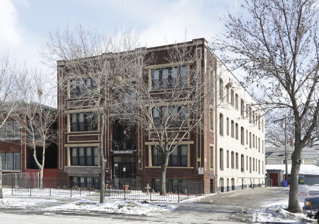 Photo - Breakaway Apartments