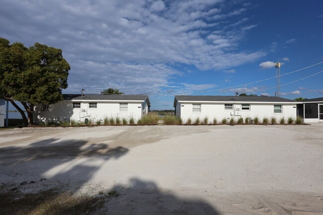 Building Photo - 1207 W Pierce St Unit 1207