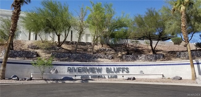 Building Photo - 2022 Merrill Ln Unit 5A