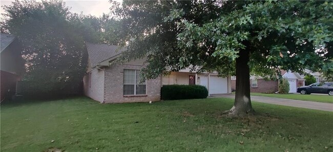 Photo - 3362 Brian St House