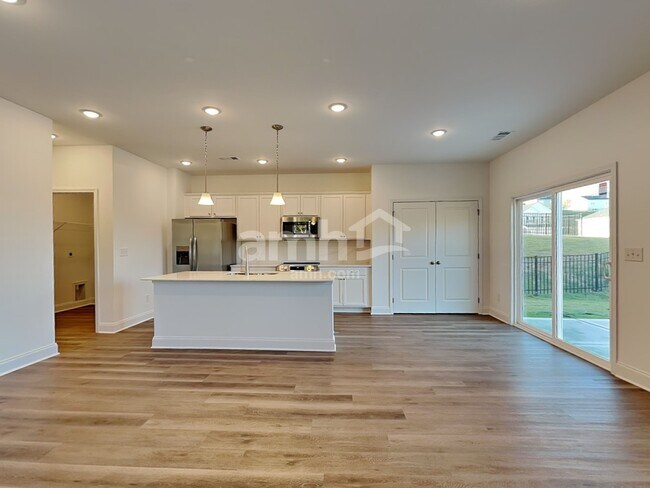 Photo - 217 Gershon Wy