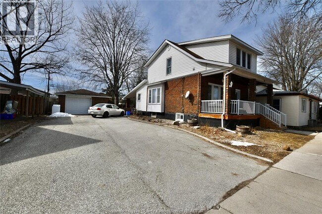 Photo - 298 George St